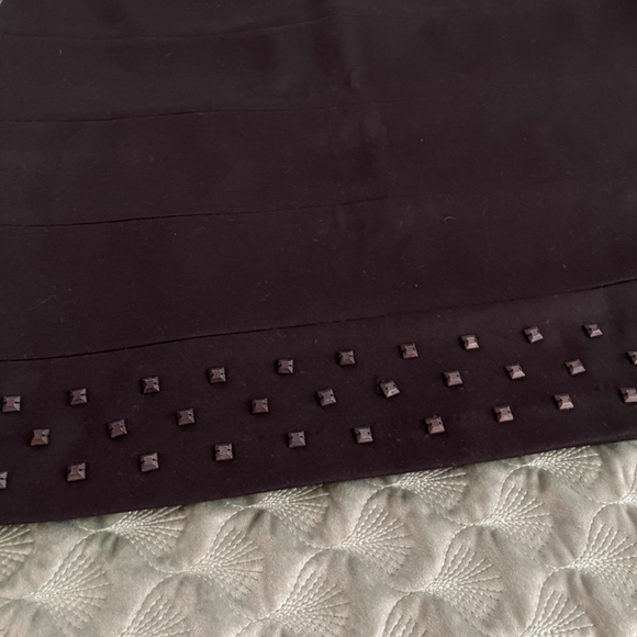 Black skirt - Picture 3 of 4